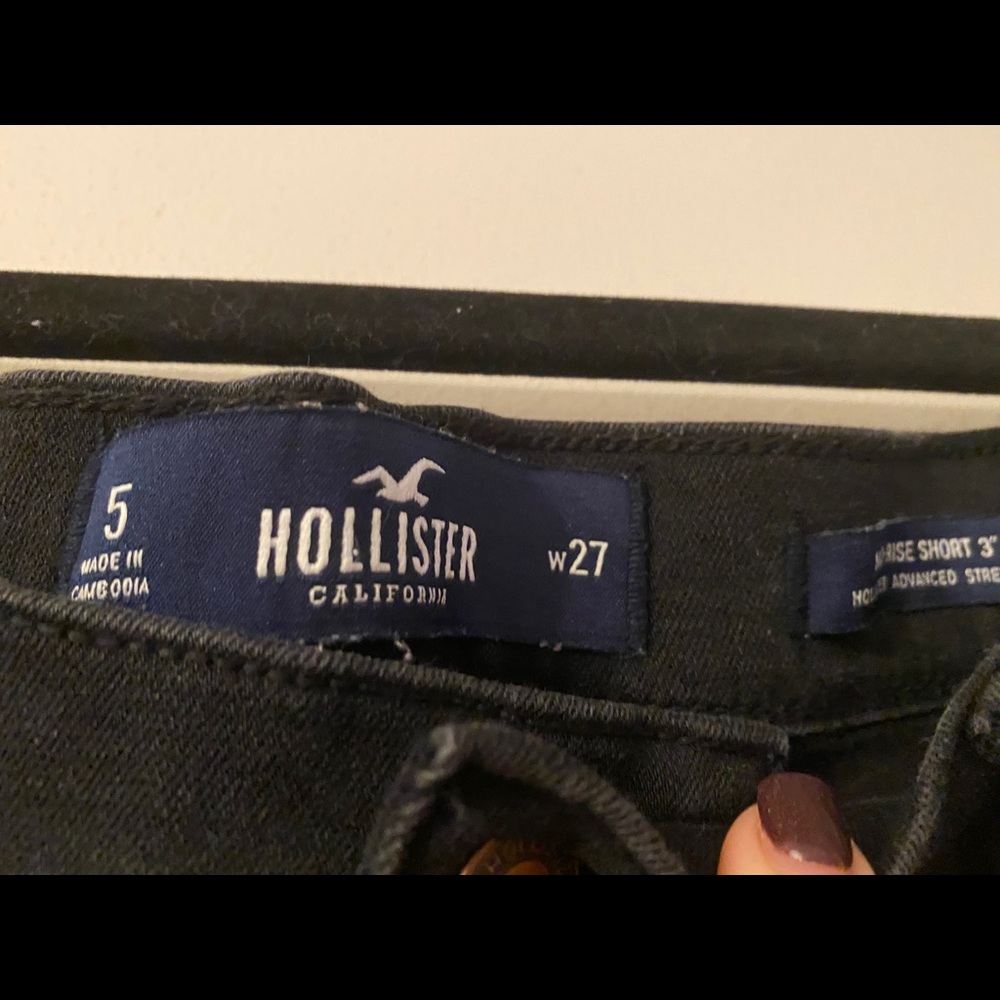 Never worn Hollister black jean shorts